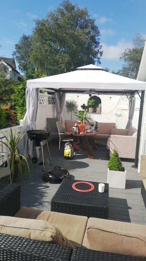Hébergement de vacances Family House Close To The